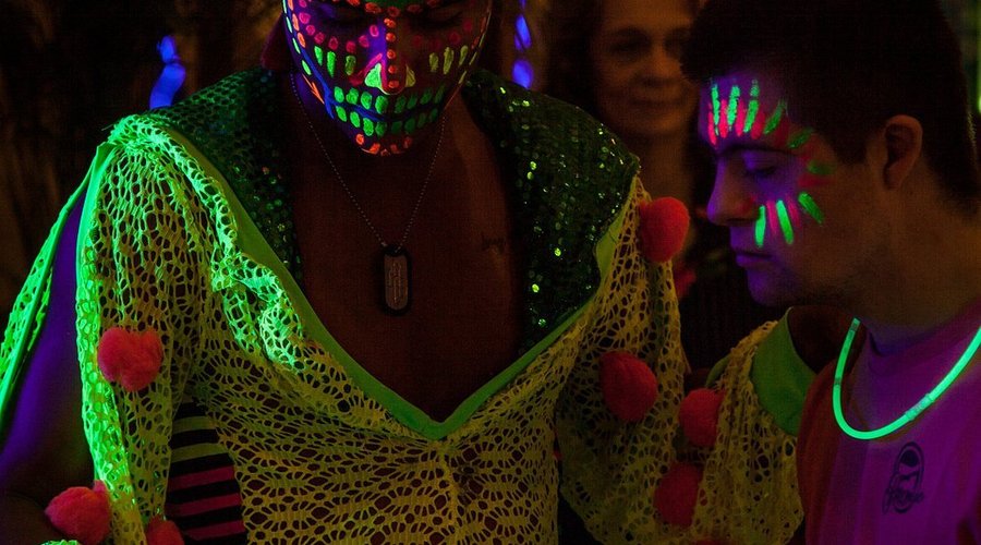 Neon RIU Party