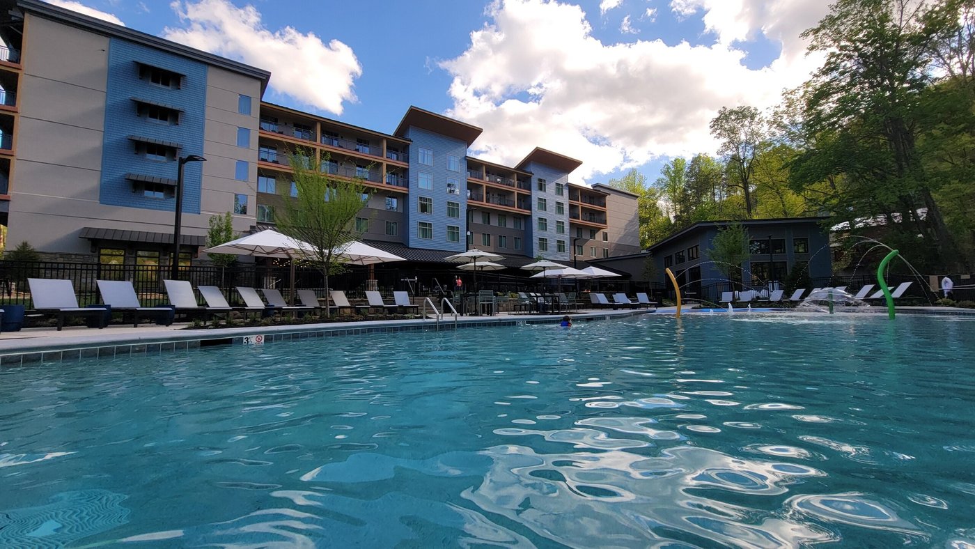 Embassy Suites By Hilton Gatlinburg Resort Updated 2024 Prices And Hotel Reviews Tn