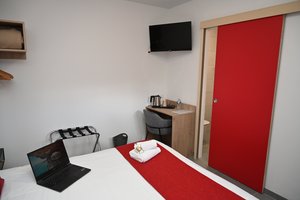 Room & Suite