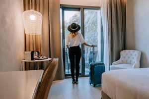 Room & Suite