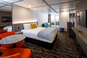 Room & Suite