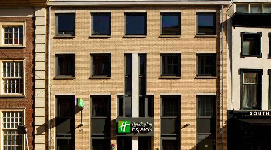 Welcome at Holiday Inn Express The Hague - Parliament