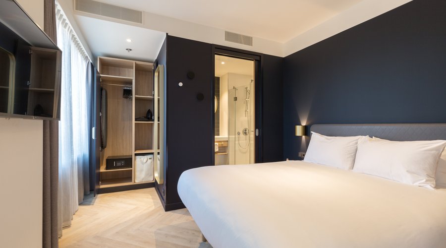 One Bedroom Suite