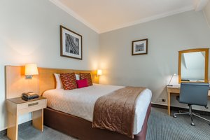 Room & Suite