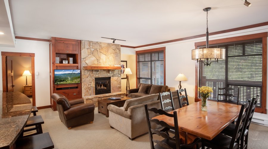 1BR/+DEN/2BR