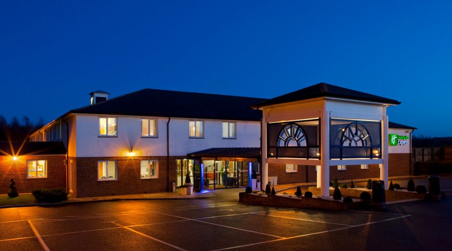 Holiday Inn Express Canterbury offers comfort at a low price