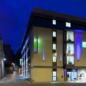 Quiet central location only 10 minutes walk to Edinburgh Castle
