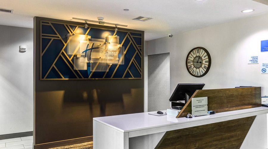Hotel Lobby