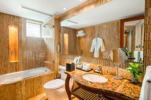 Room & Suite