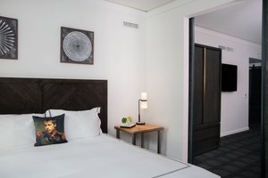 Kamar & Suite