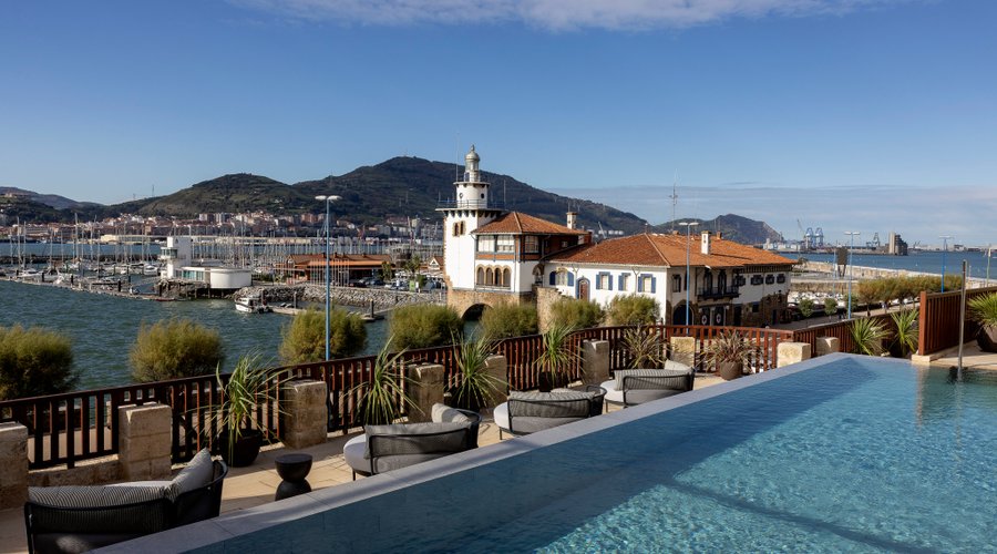 Palacio Arriluce Hotel summer Pool Bar Getxo Bilbao Vistas Mar Cantabrico