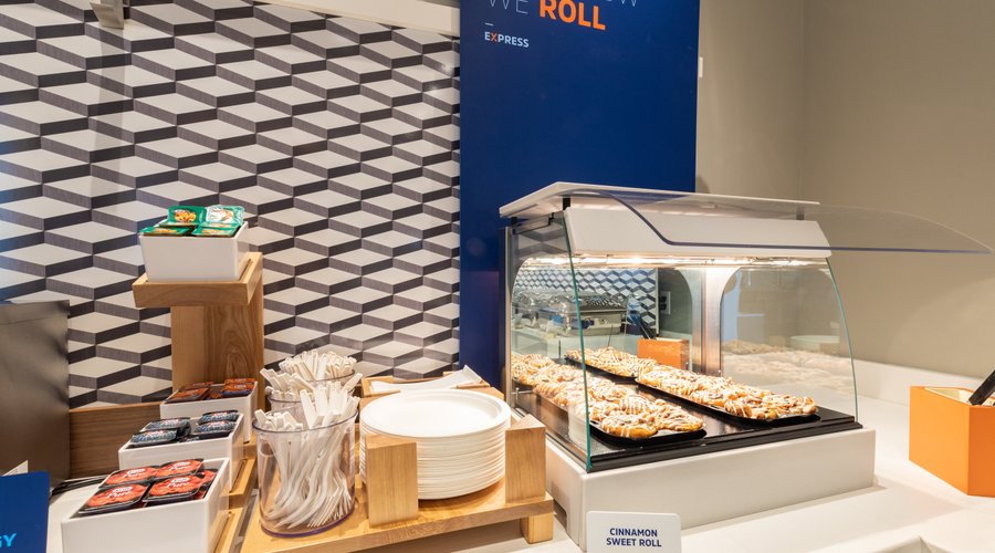 Breakfast Bar