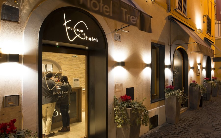 Trevi Hotel entrance