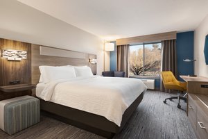 Room & Suite