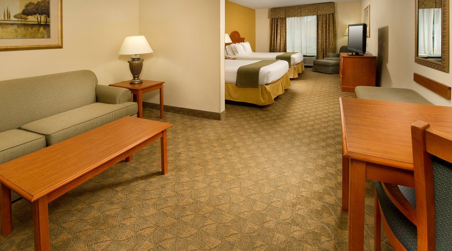 Double Bed Queen Suite