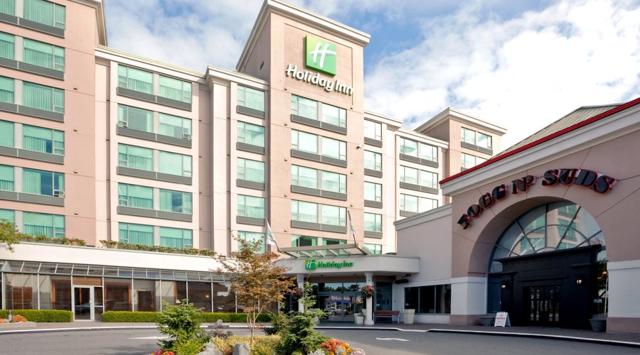 Enjoy our location, a perfect stop for every traveler.