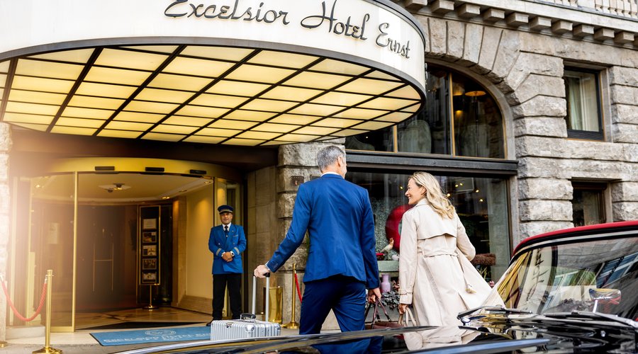 Excelsior Hotel Ernst Ankunft Best Ager