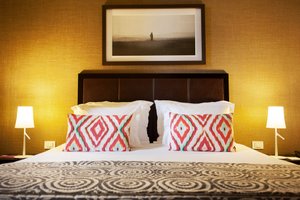 Room & Suite