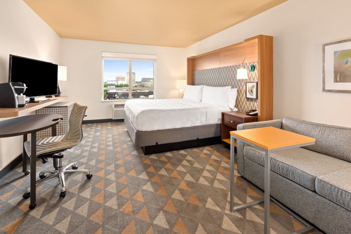 HOLIDAY INN YAKIMA, AN IHG HOTEL $113 ($̶1̶2̶5̶) - Prices & Reviews - WA