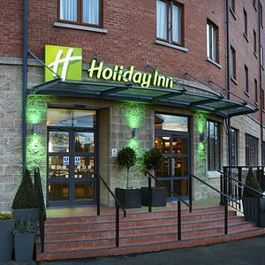 A warm arrival awaits you at Holiday Inn Belfast City Centre