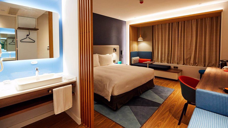 1 King Bed Standard Room