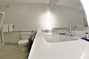 Room & Suite