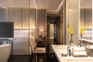 Room & Suite