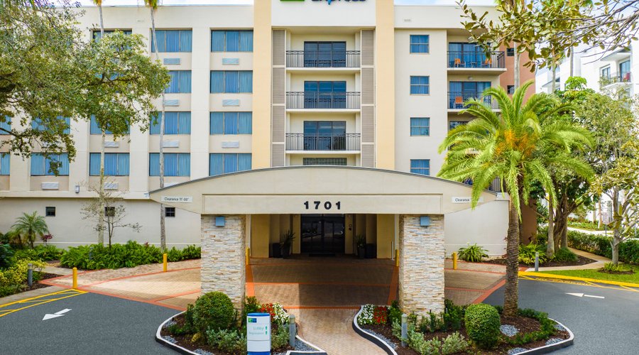 Welcome to the fully renovated Holiday Inn Express Ft. Lauderdale