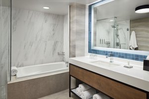 Room & Suite