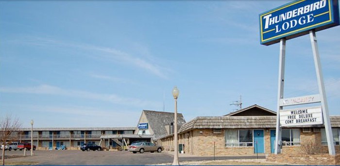 Img Thunderbird Lodge Building