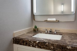 Room & Suite