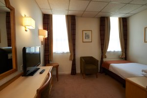 Room & Suite