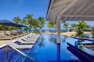 Piscina e praia