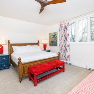 Stonecliffe March Mod Mansion King