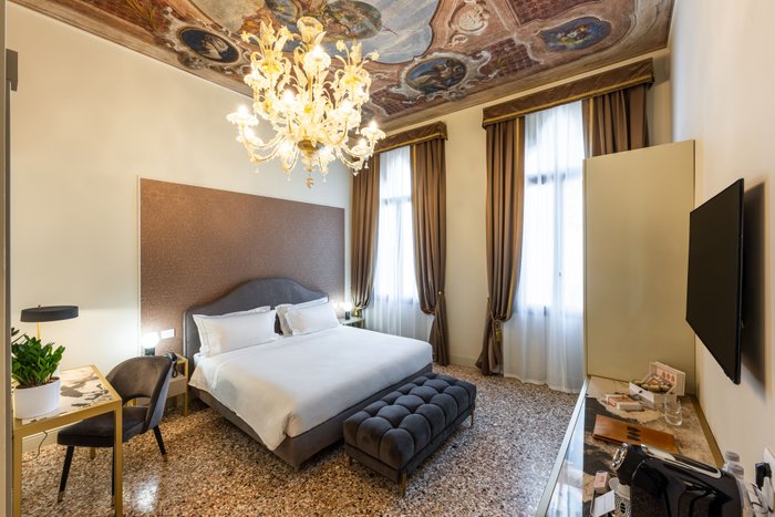 HOTEL PALAZZINA SARDI - Updated 2024 Prices & Reviews (Venice, Italy)