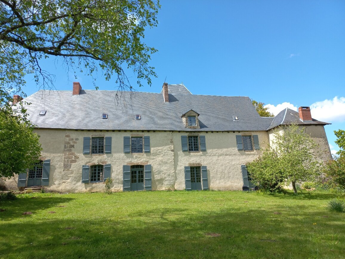 CHATEAU DE MONTAUTRE (Fromental) - B&B Reviews, Photos, Rate Comparison ...