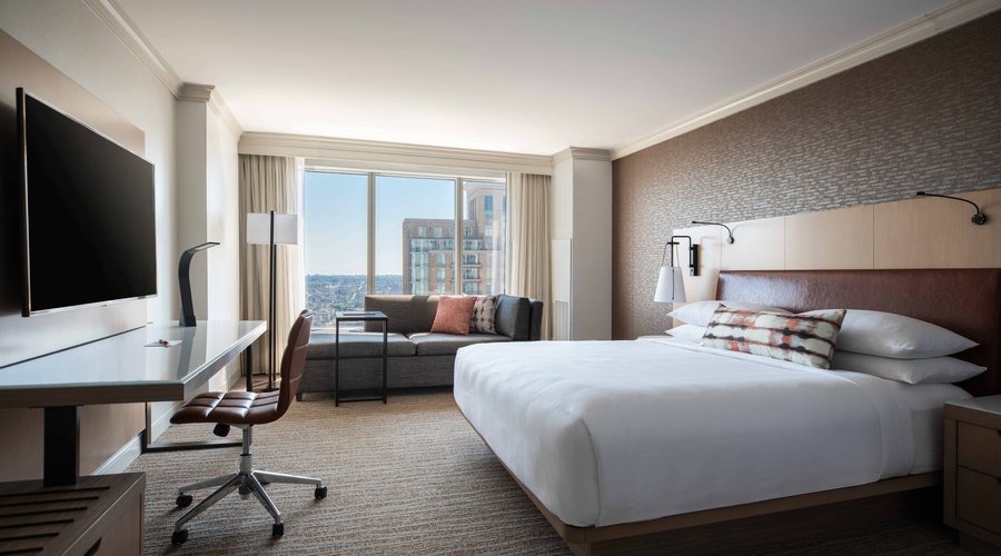 King City View Guest Room