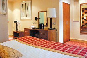 Room & Suite