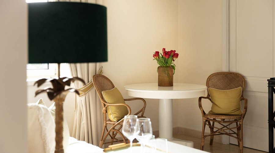Junior Suite Livingroom