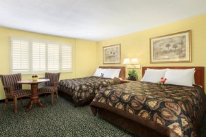 Room & Suite