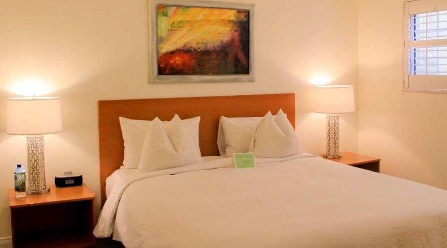 Guest room