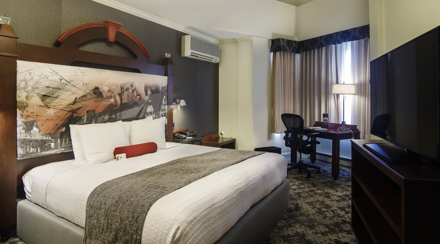 King Suite with Sofa Bed