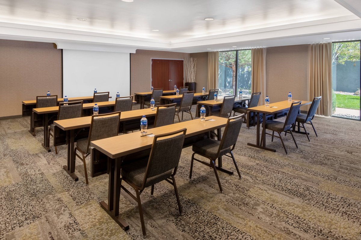 Courtyard By Marriott Reno Restaurant: Pictures & Reviews - Tripadvisor