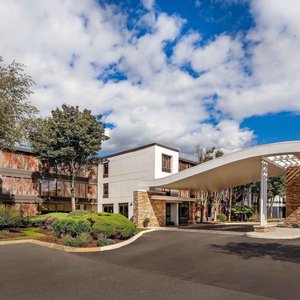 Entrance | Hotel Exterior