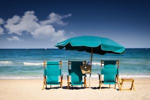 Pool & Beach