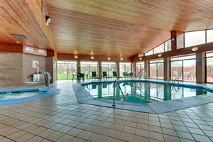 Pool & Beach