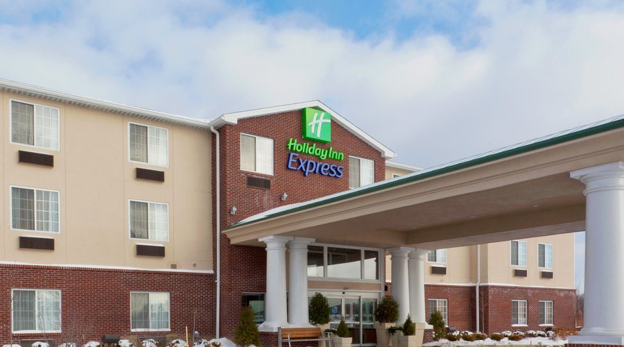 Stay You at the Holiday Inn Express and Suites Ashtabula Geneva