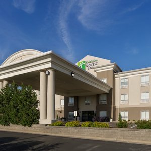 Enjoy the best guest experience in Lawrence