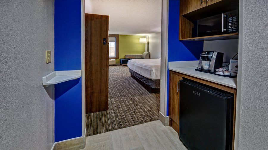 King Bed Guest Room