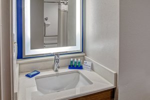 Room & Suite